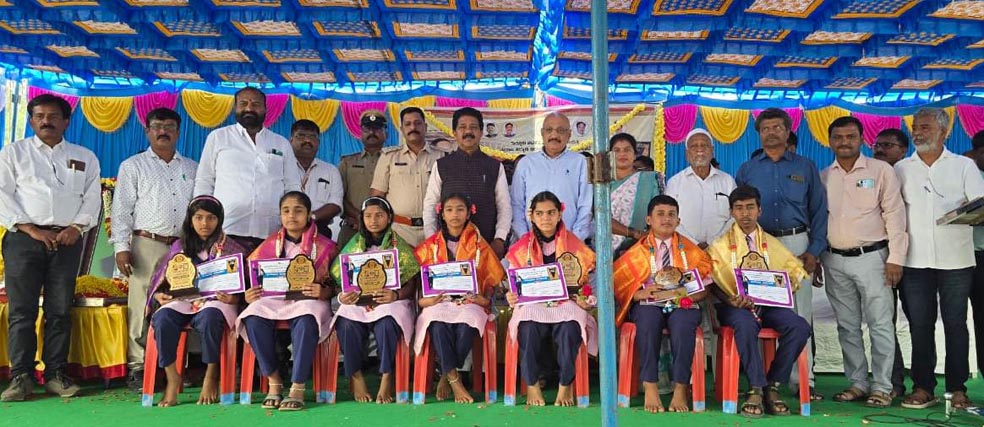 ಸಂವಿಧಾನ ರಕ್ಷಿಸುವ ಕಾರ್ಯ ನಿರಂತರ ನಡೆಯಬೇಕು : ಶಾಸಕ ರಘುಮೂರ್ತಿ