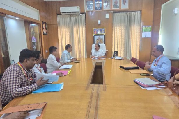 ಬೀರೇನಹಳ್ಳಿ, ಕೋಡಿಹಳ್ಳಿ, ದೇವರಕೊಟ್ಟ ವಿದ್ಯುತ್ ಸ್ಥಾವರಗಳ ನಿರ್ಮಾಣ ಕಾಮಗಾರಿ ಕೈಗೊಳ್ಳಿ-ಸಚಿವ ಸುಧಾಕರ್