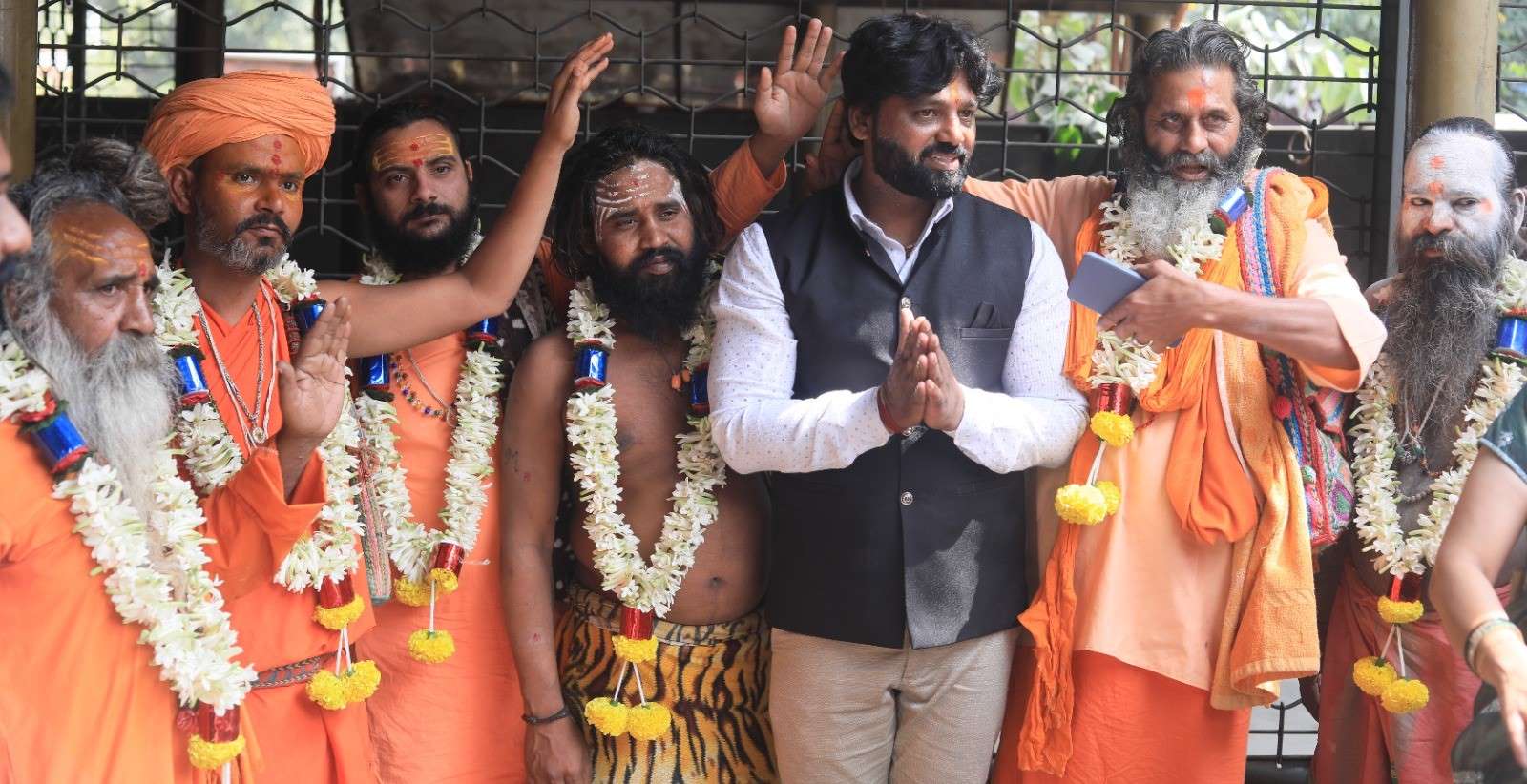 ನಾಗಸಾಧುಗಳ ಸಮ್ಮುಖದಲ್ಲಿ ಮಣಿಕಂಠ ಚಲನಚಿತ್ರಕ್ಕೆ ಮುಹೂರ್ತ