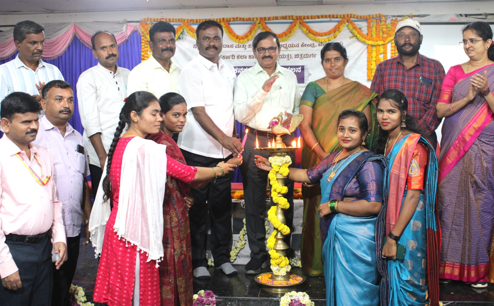 ದಾರ್ಶನಿಕರ ಮಾನವೀಯ ಮೌಲ್ಯ ಬಿತ್ತುವ ಪ್ರಯತ್ನ- ಡಾ: ಕಾ.ತ. ಚಿಕ್ಕಣ್ಣ