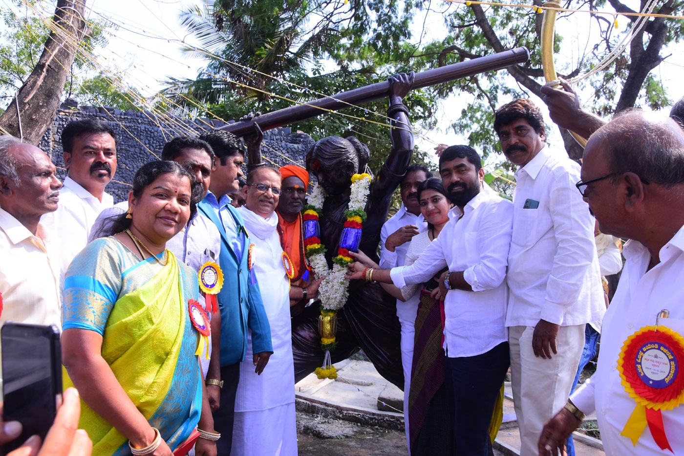 ಓಬವ್ವ ಆದರ್ಶಪ್ರಾಯ ವೀರವನಿತೆ- ಕುಮಾರಸ್ವಾಮಿ