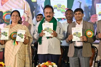 ಹೊಸ ಸಂಶೋಧನೆಗಳ ಆವಿಷ್ಕಾರದಲ್ಲಿ ತೊಡಗಿಸಿಕೊಳ್ಳಿ- ಕೃಷಿ ಸಚಿವ