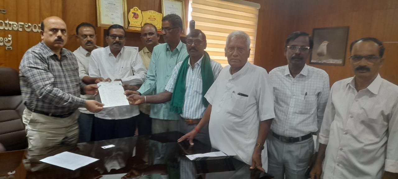 ತೊಗರಿ ಬೆಳೆಗೆ ಮಧ್ಯಂತರ ಪರಿಹಾರ ನೀಡಲಿ-ಡಾ.ಶಿವಲಿಂಗಪ್ಪ