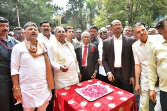 ಹಾವನೂರು ಪ್ರತಿಮೆ ಅನಾವರಣಗೊಳಿಸಿದ ಸಿಎಂ, ಡಿಸಿಎಂ