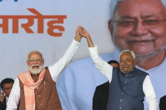 ಹತ್ತನೇ ಬಾರಿಗೆ ಮುಖ್ಯಮಂತ್ರಿಯಾಗಿ ಪ್ರಮಾಣ ವಚನ ಸ್ವೀಕರಿಸಿ ನಿತೀಶ್ ಕುಮಾರ್