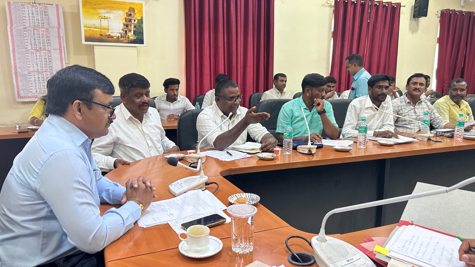 ಹೊರಗುತ್ತಿಗೆ ನೌಕರರಿಗೆ ನಿಯಮಾನುಸಾರ ವೇತನ ನೀಡಿ-ಕುಮಾರಸ್ವಾಮಿ