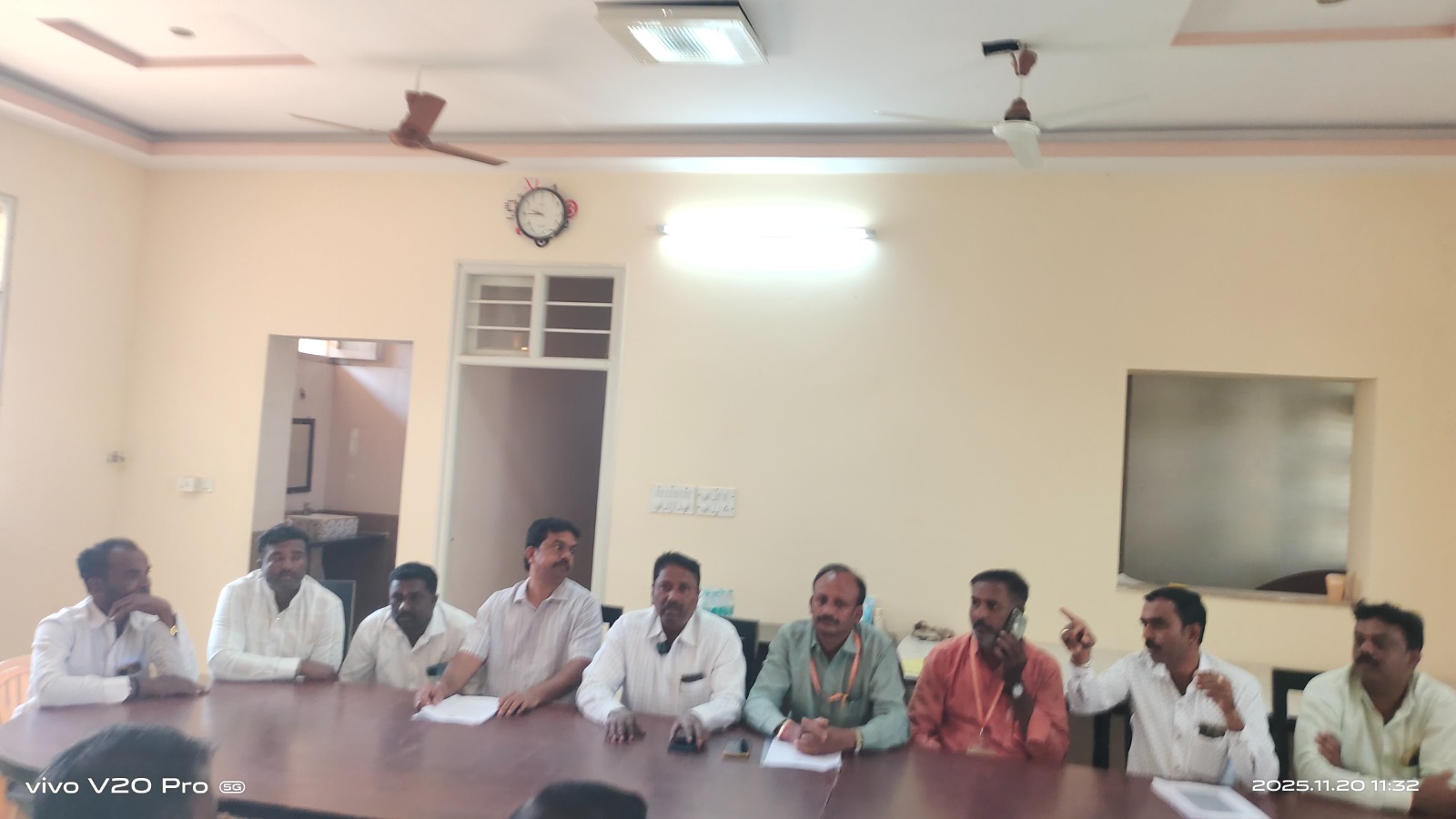 ಕಟ್ಟಡ ನಿರ್ಮಾಣದ ಮೇಸ್ತ್ರಿಗಳ ಮೇಲೆ ಸುಳ್ಳು ಆರೋಪ