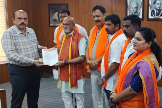 ಅಕ್ರಮ ಮಸೀದಿ ನೆಲಸಮ ಮಾಡಲು ಜಿಲ್ಲಾಧಿಕಾರಿಗಳಿಗೆ ಒತ್ತಾಯ