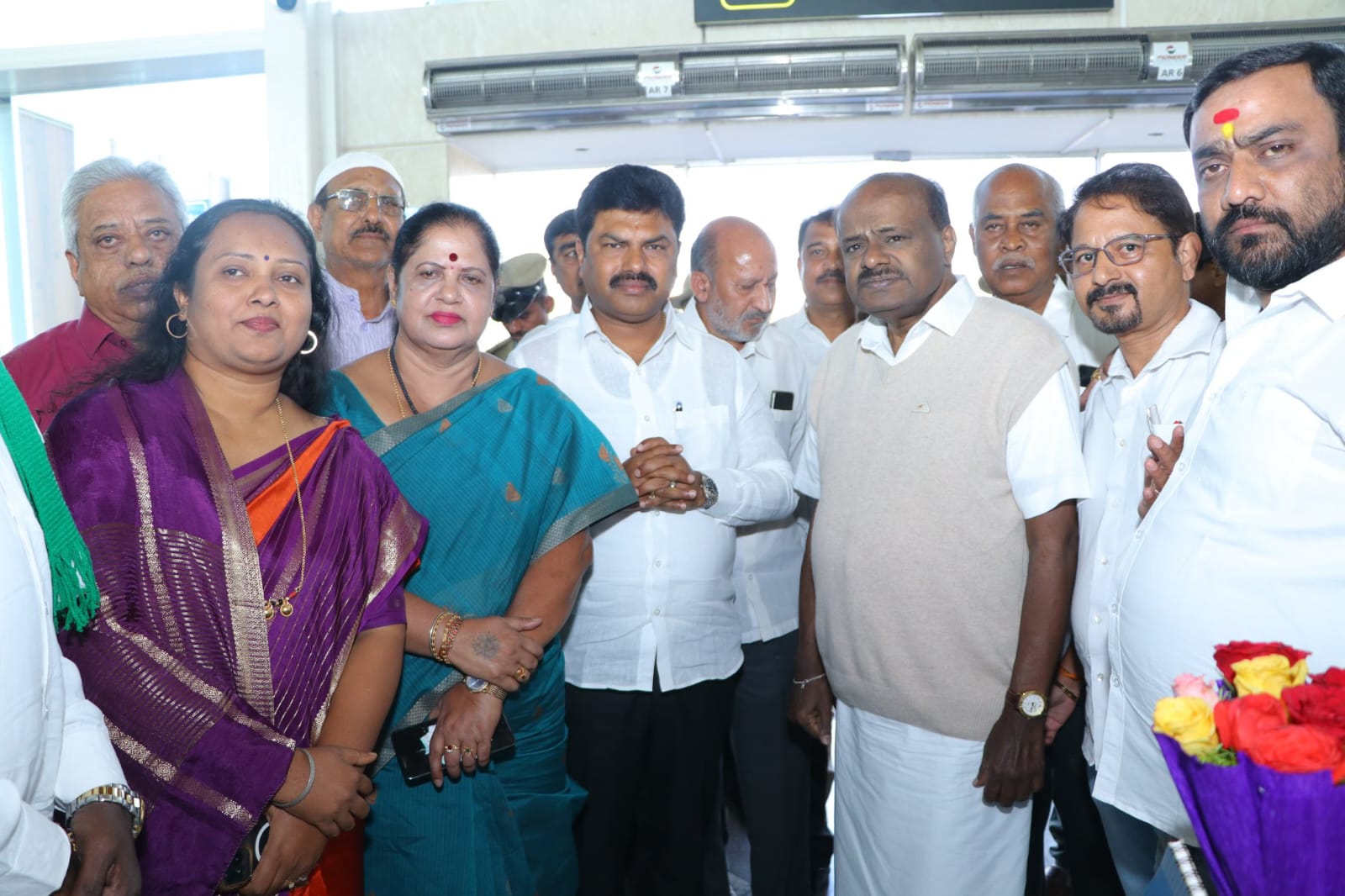 ಭದ್ರಾವತಿಯ ಉಕ್ಕು ಮತ್ತು ಕಬ್ಬಿಣ ಕಾರ್ಖಾನೆಗೆ ಭೇಟಿ ನೀಡಿದ ಕುಮಾರಸ್ವಾಮಿ