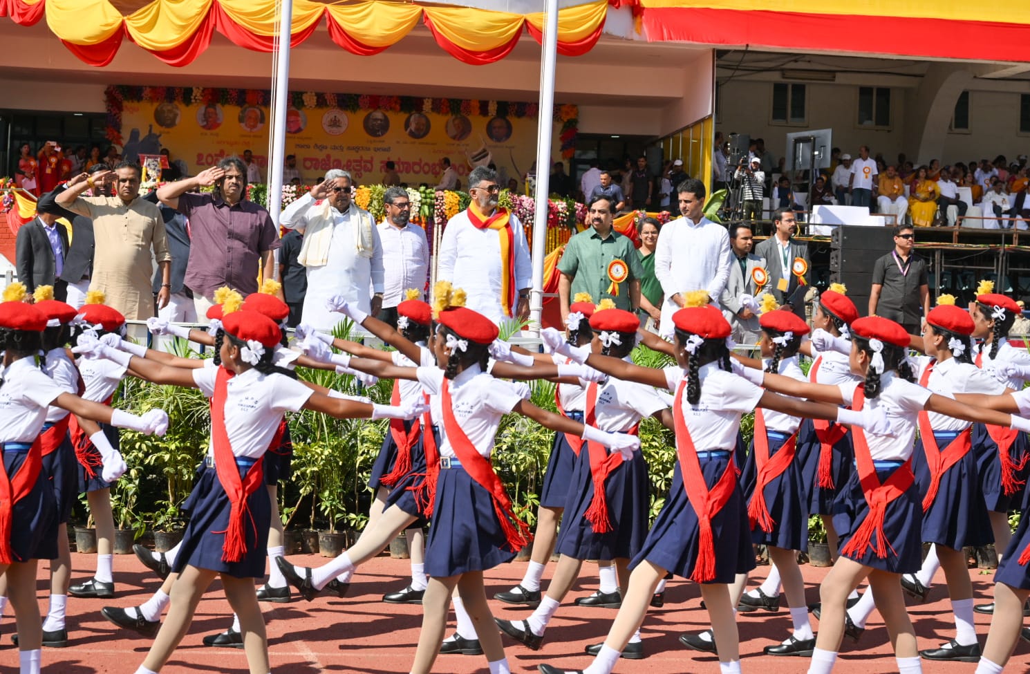 800 ಕೆಪಿಎಸ್ ಶಾಲೆಗಳಿಗೆ ತಲಾ 4 ಕೋಟಿ ಅನುದಾನ- ಸಿದ್ದರಾಮಯ್ಯ