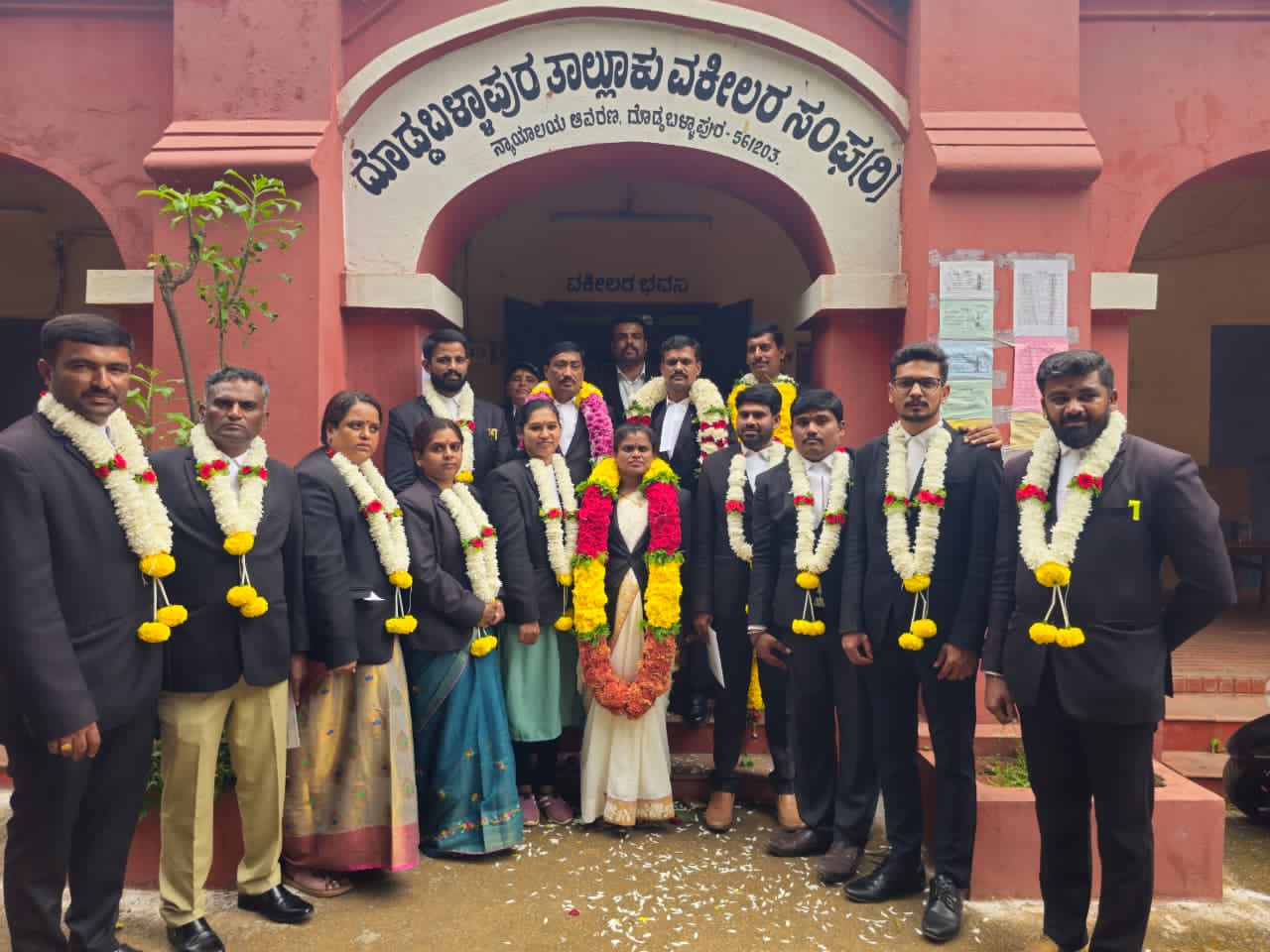 ವಕೀಲರ ಸಂಘದ ಚುನಾವಣೆಯಲ್ಲಿ ಆಯ್ಕೆಯಾದ ಪದಾಧಿಕಾರಿಗಳು