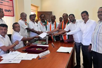 ಉಪ ಚುನಾವಣೆ, ಕಾಂಗ್ರೆಸ್ ಅಭ್ಯರ್ಥಿಯಾಗಿ ಕೆ.ಜಿ.ದಿನೇಶ್ ನಾಮಪತ್ರ ಸಲ್ಲಿಕೆ