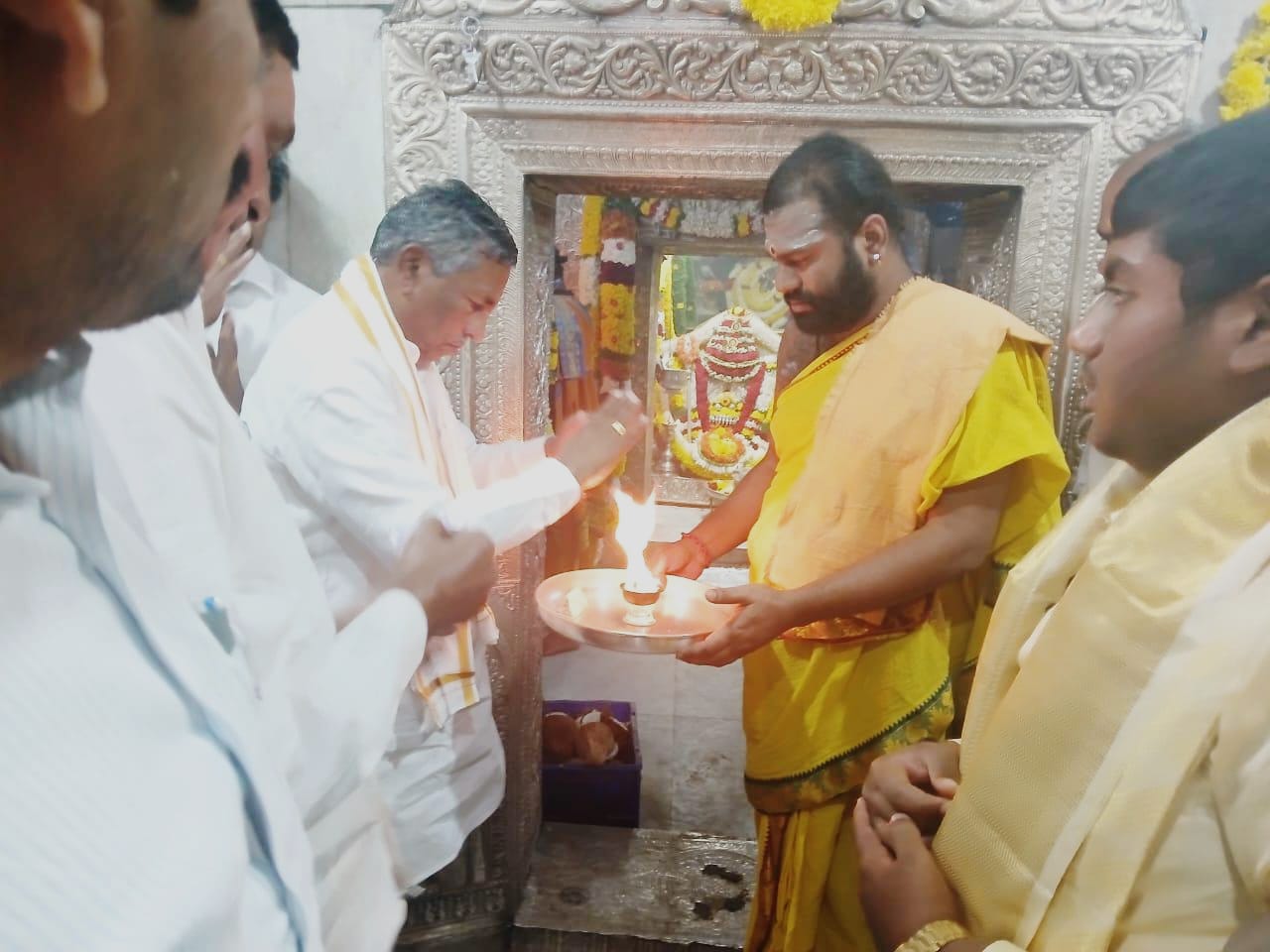 ಘಾಟಿ ಸುಬ್ರಮಣ್ಯ ಕ್ಷೇತ್ರಕ್ಕೆ ಸಚಿವ ಕೆ.ಎಚ್.ಮುನಿಯಪ್ಪ ಭೇಟಿ