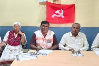 ಹಕ್ಕೊತ್ತಾಯ ಈಡೇರಿಕೆಗೆ ಒತ್ತಾಯಿಸಿ ಸಿಪಿಐ(ಎಂ) ಬೃಹತ್ ಪ್ರತಿಭಟನೆ