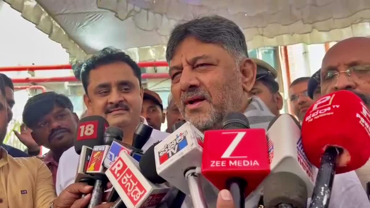 ಚಿನ್ನಸ್ವಾಮಿ ಕ್ರೀಡಾಂಗಣಕ್ಕೆ ಪರ್ಯಾಯವಾಗಿ ದೊಡ್ಡ ಕ್ರೀಡಾಂಗಣ ನಿರ್ಮಾಣ- ಡಿಕೆ ಶಿವಕುಮಾರ್