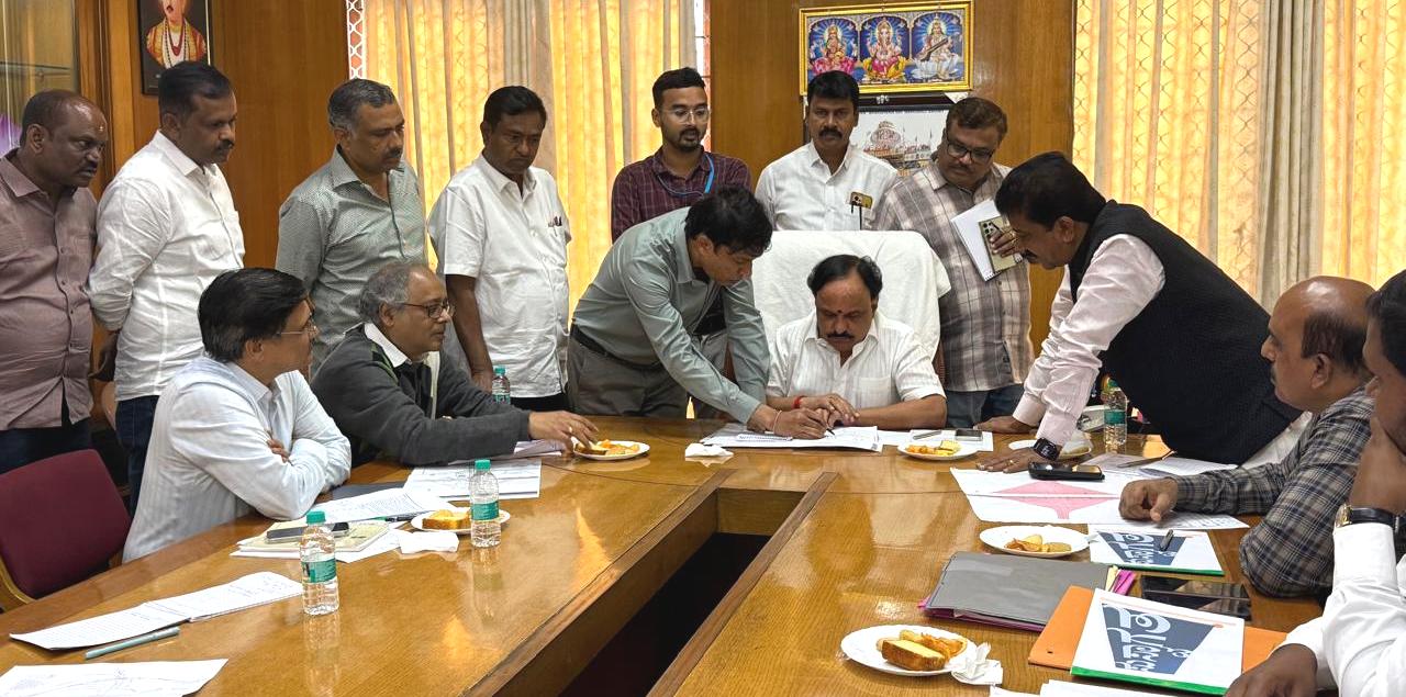 ತ್ವರಿತವಾಗಿ ಕೆ.ಆರ್.ಹಳ್ಳಿ, ಗೊರ್ಲಡಕು ಕಾಮಗಾರಿ ಪೂರ್ಣಗೊಳಿಸಿ- ಸಚಿವ ಸುಧಾಕರ್