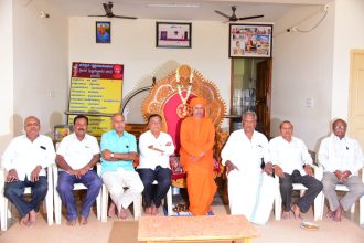 ಶ್ರೀನಿವಾಸ್‌ಗೆ ಸಚಿವ ಸ್ಥಾನ ನೀಡುವಂತೆ ಶ್ರೀಕೃಷ್ಣ ಯಾದವಾನಂದಸ್ವಾಮೀಜಿ ಒತ್ತಾಯ