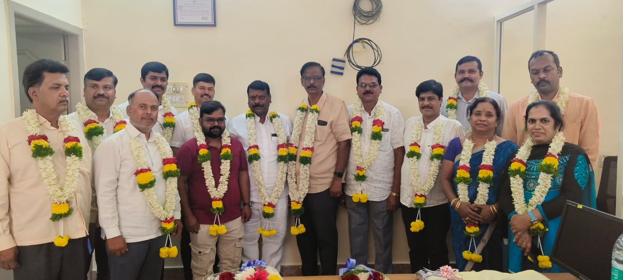 ಕೋ-ಆಪರೇಟಿವ್ ಸೊಸೈಟಿಗೆ ಅಧ್ಯಕ್ಷ-ಉಪಾಧ್ಯಕ್ಷ ಆಯ್ಕೆ