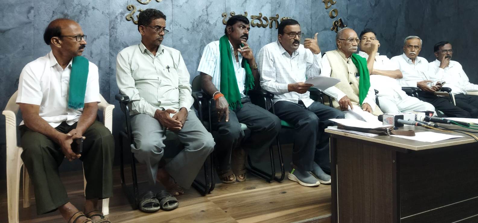 ತೊಗರಿ, ಶೇಂಗಾ ಬೆಳೆ ಹಾನಿಗೆ ಮಧ್ಯಂತರ ಪರಿಹಾರ ನೀಡಲಿ-ಡಾ.ಶಿವಲಿಂಗಪ್ಪ