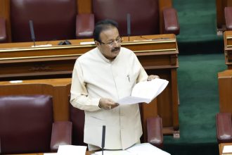 ಬಾಕಿ ಬೆಳೆವಿಮೆ ಪರಿಹಾರ ವಿತರಣೆಗೆ ಕ್ರಮ-ಚಲುವರಾಯಸ್ವಾಮಿ