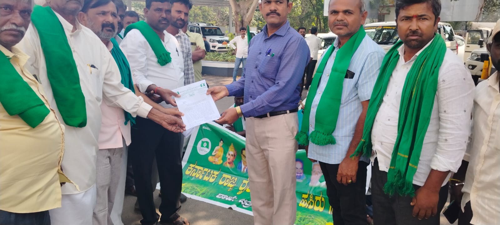 ಮೆಕ್ಕೆಜೋಳ, ಶೇಂಗಾ ಖರೀದಿ ಕೇಂದ್ರ ತೆರೆಯಲಿ