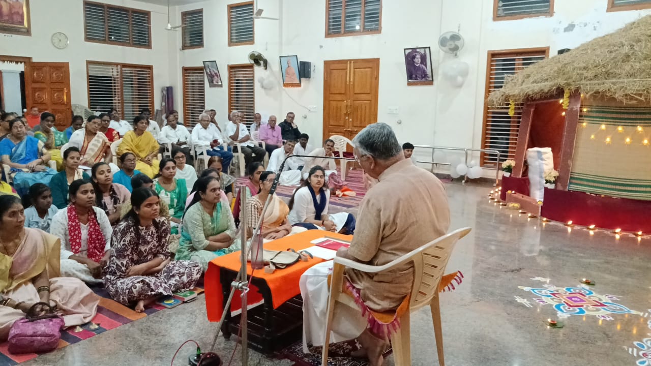 ತಾಯ್ತನದ ಬೆಳಕು ಶ್ರೀಮಾತೆ ಶಾರದಾದೇವಿ: ಡಾ.ಮುರಳೀಧರ