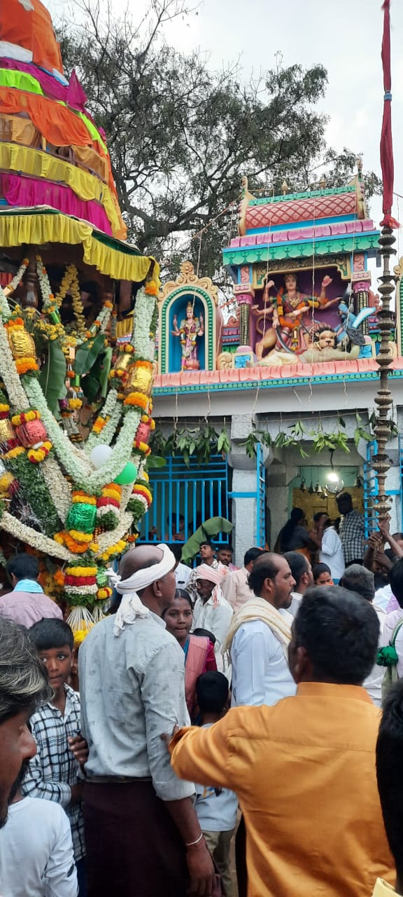 ಅದ್ದೂರಿಯಾಗಿ ನಡೆದ ಬಸವೇಶ್ವರ ಸ್ವಾಮಿ ಕಾರ್ತಿಕೋತ್ಸವ, ದುರ್ಗಾಂಬಿಕ ದೇವಿಯ ದೀಪೋತ್ಸವ