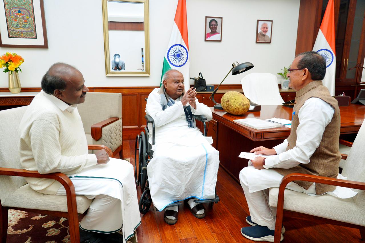 ಹಲಸು, ಹುಣಸೆ ಮತ್ತು ನೇರಳೆ ಹಣ್ಣುಗಳ ಮಂಡಳಿ ಸ್ಥಾಪನೆಗೆ ಮನವಿ ಸಲ್ಲಿಸಿದ ಕೇಂದ್ರ ಸಚಿವ ಕುಮಾರಸ್ವಾಮಿ