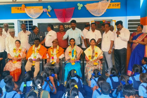 ವಿದ್ಯಾರ್ಥಿಗಳ ಸರ್ವೋತೋಮುಖ ಅಭಿವೃದ್ಧಿಗೆ ಇಂಗ್ಲೀಷ್ ಫೆಸ್ಟ್ ಗಳು ಸಹಕಾರಿ- ಬಿಇಓ ಸುರೇಶ್ ಕುಮಾರ್