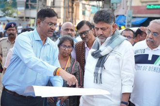 ಬಫರ್‌ ರಸ್ತೆಗಳ ಕಾಮಗಾರಿ ಪರಿಶೀಲಿಸಿದ ಡಿಕೆ ಶಿವಕುಮಾರ್