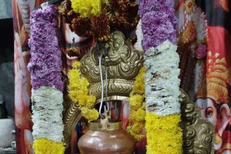 ಸಂಕ್ರಾಂತಿ ಪ್ರಯುಕ್ತ ಕಾಶಿ ವಿಶ್ವಾನಾಥ ಸ್ವಾಮಿಗೆ ವಿಶೇಷ ಪೂಜೆ