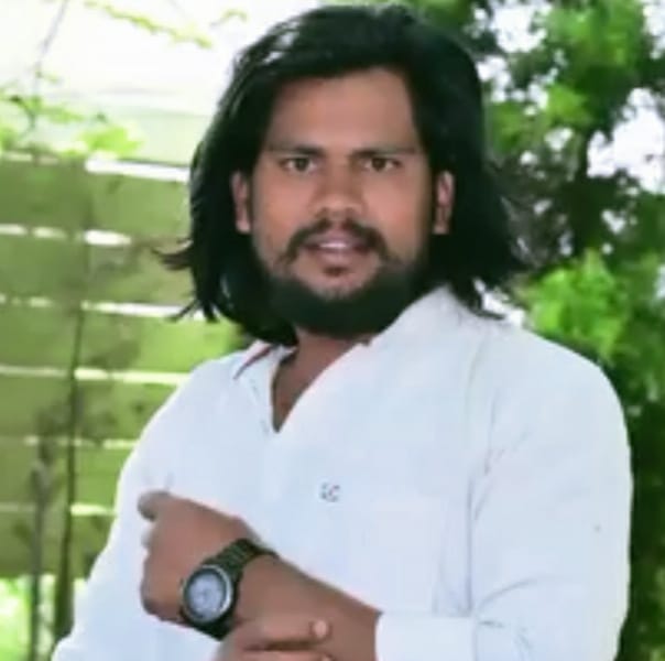 ಲ್ಯಾಂಡ್ ಲಾರ್ಡ್ ಚಿತ್ರದಲ್ಲಿ ಮಿಂಚಿರುವ ಗ್ರಾಮೀಣ ಪ್ರತಿಭೆ ಲಕ್ಷ್ಮಿಕಾಂತ್ ಸೂರ್ಯ