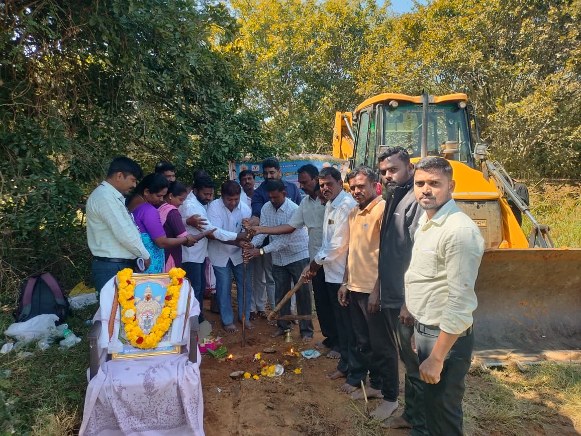 ಕೆರೆ ಹೂಳೆತ್ತುವುದರಿಂದ ಅಂತರ್ಜಲ ಹೆಚ್ಚಳ-ಉಮರಬ್ಬ