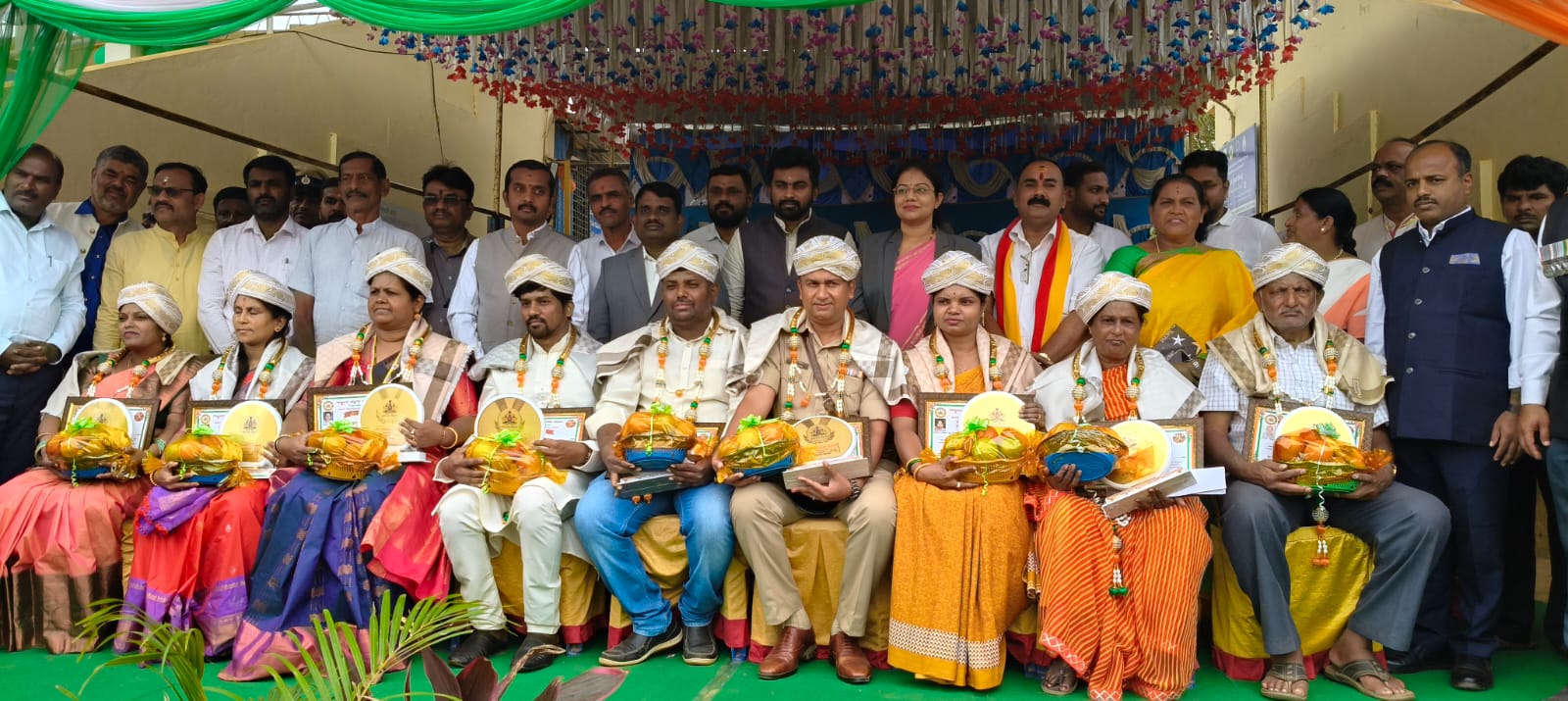 ಪತ್ರಕರ್ತರು, ಪೊಲೀಸ್, ಪೌರಕಾರ್ಮಿಕರಿಗೆ ಸನ್ಮಾನ