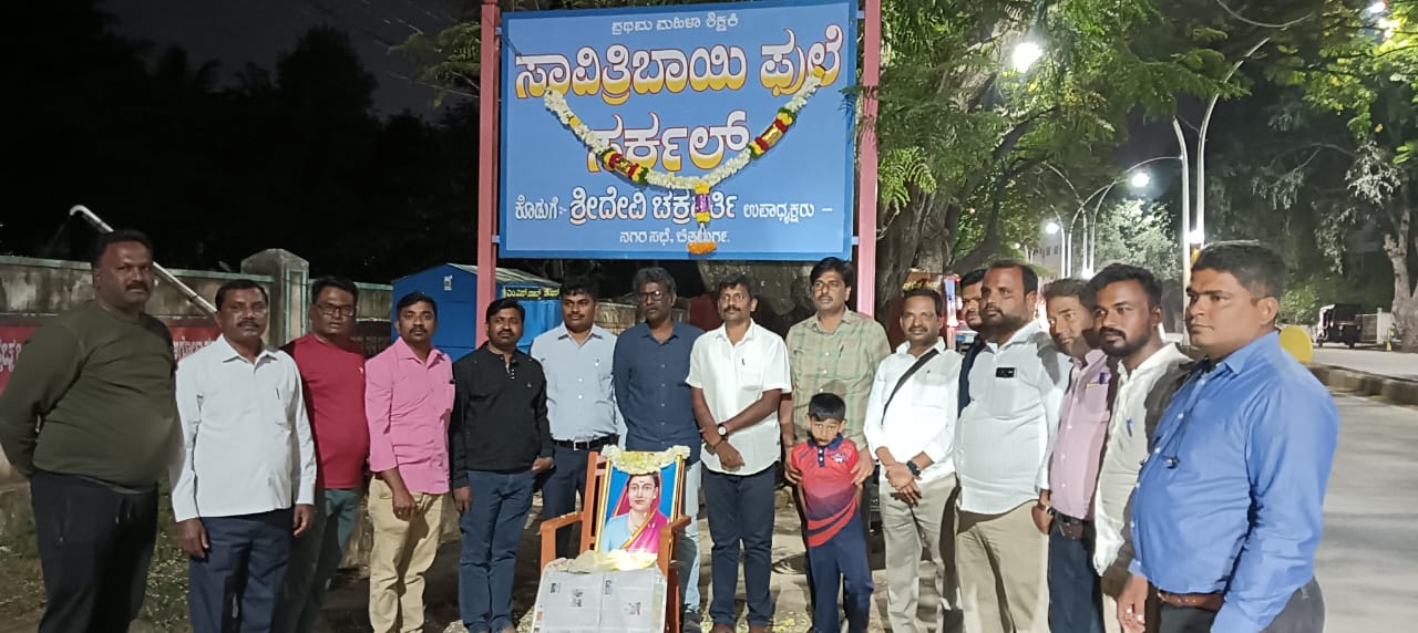 ಧರ್ಮ ಗ್ರಂಥಗಳು ಆಲೋಚನೆ ನಾಶ ಮಾಡಿದರೆ, ಪುಸ್ತಕಗಳು ಹೊಸ ಆಲೋಚನೆ ಹುಟ್ಟು ಹಾಕಲಿವೆ