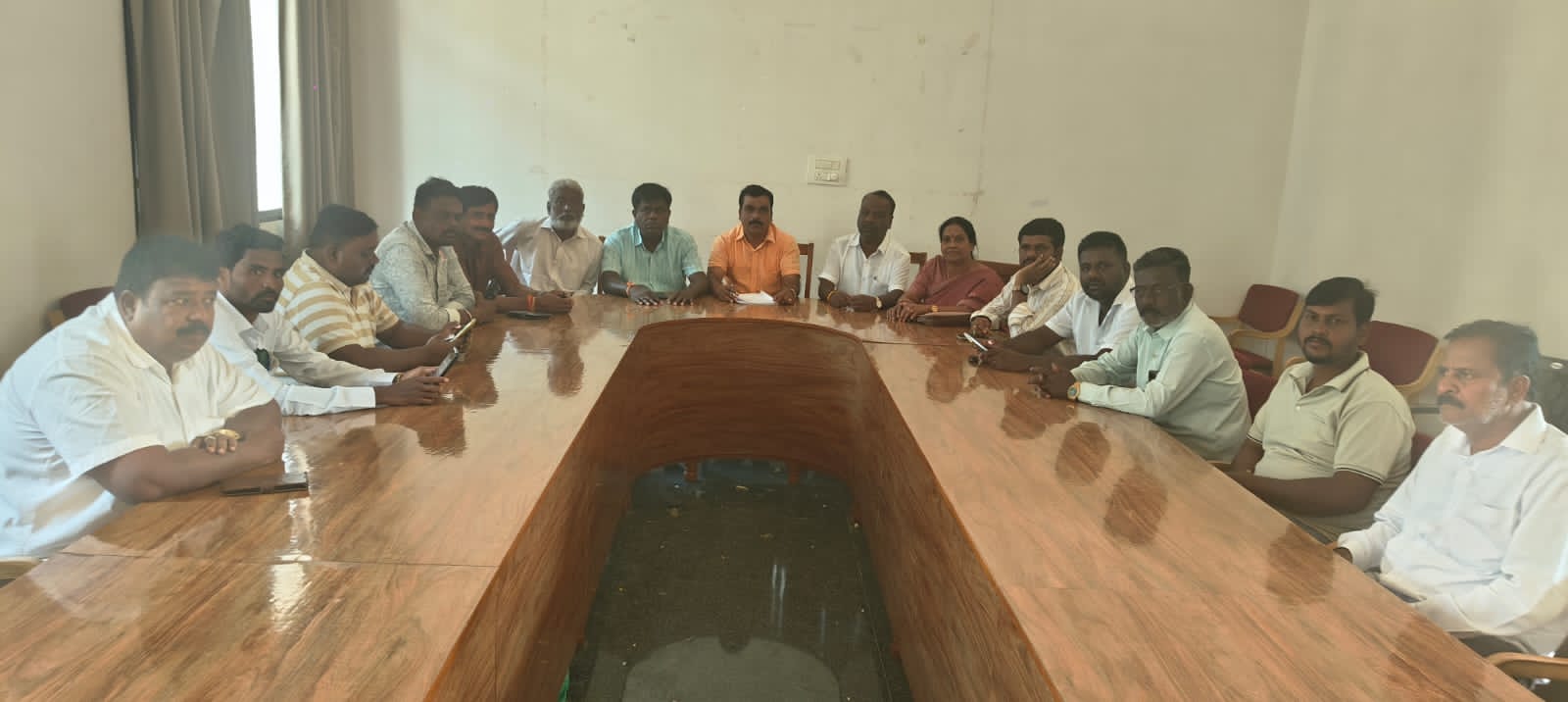 ವಿ ವಿ ಜಲಾಶಯ ಬಾಗಿನ ಬಿಡಲು ಆಹ್ವಾನ ನೀಡದಕ್ಕೆ ಮಾದಿಗ ಮಹಾ ಸಭಾ ತೀವ್ರ ಆಕ್ರೋಶ