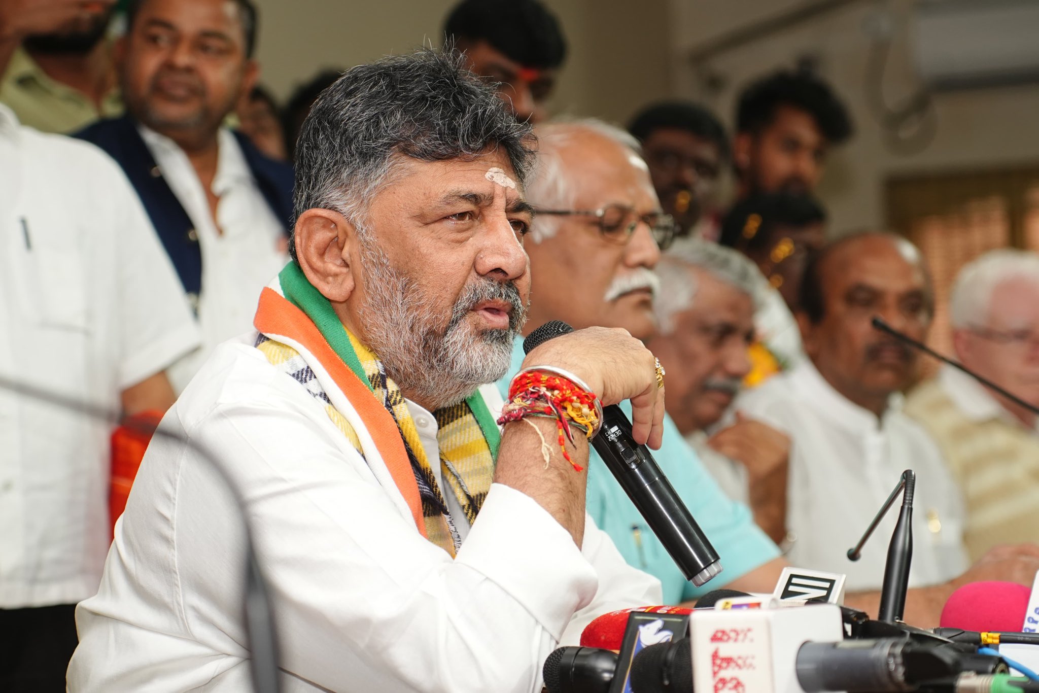 ಕೆಪಿಸಿಸಿ ಕಚೇರಿ ಮುಂದೆ ಡಿಕೆ ಶಿವಕುಮಾರ್ ಮುಂದಿನ ಮುಖ್ಯಮಂತ್ರಿ ಘೋಷಣೆ