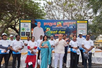 ಗಮನ ಸೆಳೆದ ಕಬ್ಬು ಎಳ್ಳು ಬೆಲ್ಲ – ಅವರೇ ಬೇಳೆ ಮೇಳ