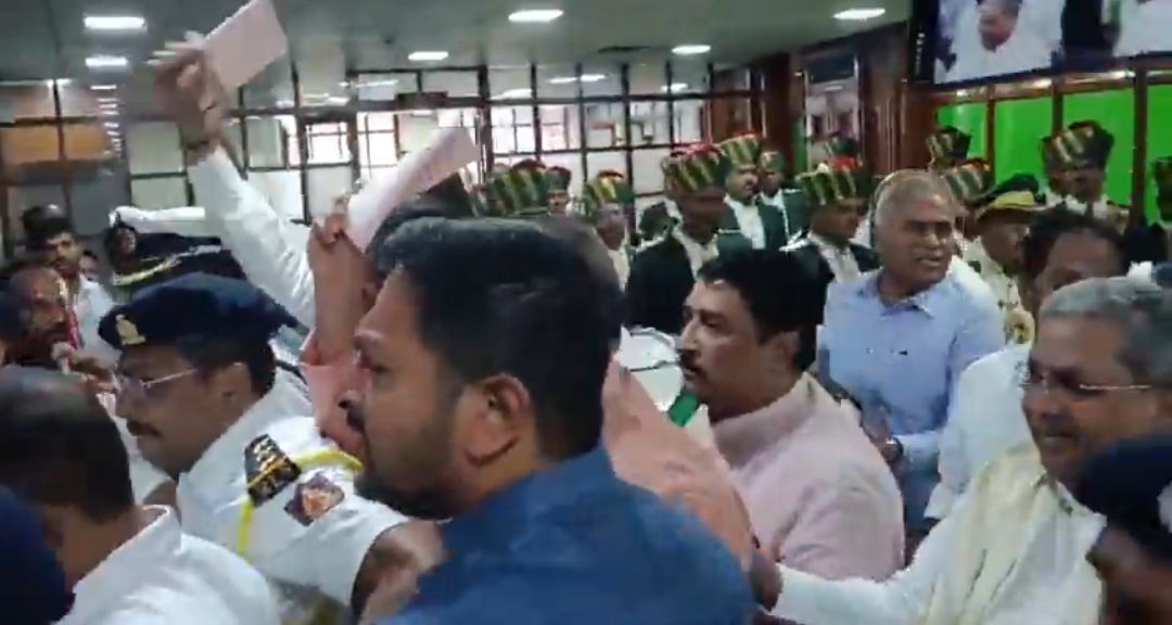 ವಿಧಾನಸಭೆ ವಿಶೇಷ ಅಧಿವೇಶನದಲ್ಲಿ ಹೈಡ್ರಾಮ