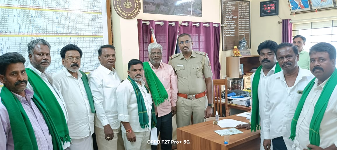 ಕಪ್ಪು ಪಟ್ಟಿ ಧರಿಸಿ ಧರಣಿ ಸತ್ಯಾಗ್ರಹ ತಾತ್ಕಾಲಿಕ ಮುಂದೂಡಿಕೆ