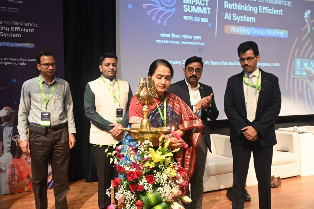 ಪ್ರಾಥಮಿಕ ಶಿಕ್ಷಣ ಮಟ್ಟದಲ್ಲೇ ಎ.ಐ ಪಠ್ಯ ಅಳವಡಿಕೆ–ಶಾಲಿನಿ ರಜನೀಶ್