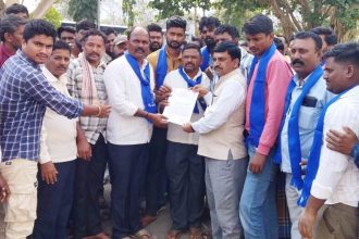 ಗಣಿ ಕಂಪನಿಗಳ ವಂಚನೆ ವಿರೋಧಿಸಿ ಪ್ರತಿಭಟನೆ