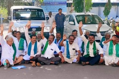 ಸಾರಿಗೆ ಬಸ್‌ಗಳು ಬೈಪಾಸ್‌ನಲ್ಲಿ ಸಂಚರಿಸುವುದನ್ನು ವಿರೋಧಿಸಿ ರೈತ ಸಂಘದಿಂದ ಪ್ರತಿಭಟನೆ 