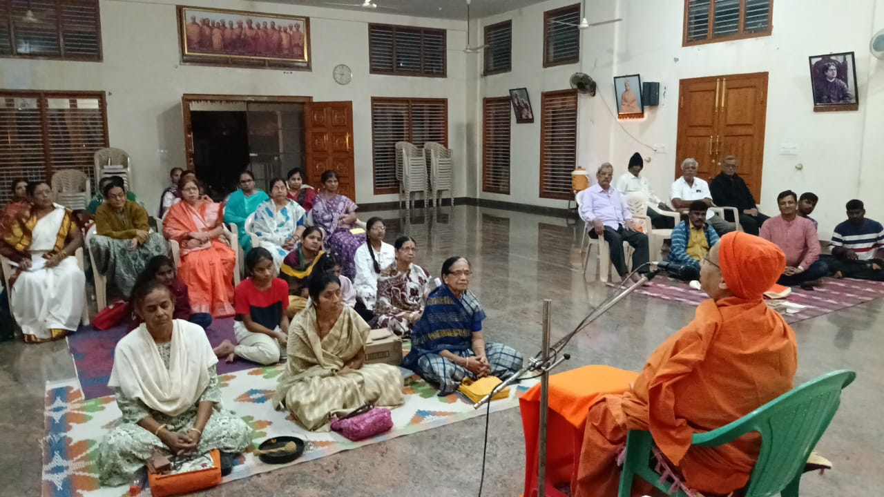 ಭಕ್ತರ ಕಲ್ಪತರು ಶ್ರೀರಾಮಕೃಷ್ಣರು:ಮಾತಾಜೀ ತ್ಯಾಗಮಯೀ