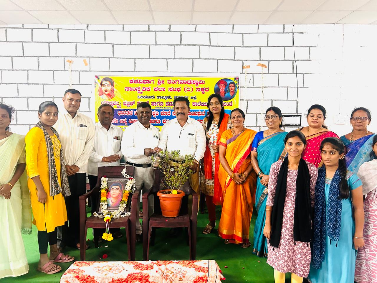 ಅಕ್ಷರ ವಂಚಿತರ ಬಾಳ ಸ್ಪೂರ್ತಿಯ ಸೆಲೆ ಸಾವಿತ್ರಿ ಬಾಯಿ ಪುಲೆ- ಡಾ.ಡಿ  ಧರಣೇಂದ್ರಯ್ಯ