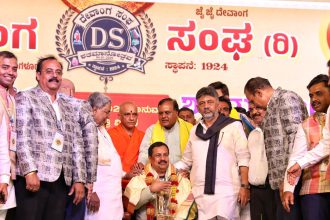 ದೇವಾಂಗ ಸಂಘದ ಶತಮಾನೋತ್ಸವ ಉದ್ಘಾಟಿಸಿದ ಸಿದ್ದರಾಮಯ್ಯ