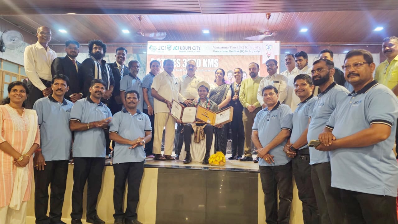 ಇಂಡಿಯಾ ಬುಕ್ ಆಫ್ ರೆಕಾರ್ಡ್ ಸಾಧನೆಗೈದ ದೃಶಾ ಕೊಡಗು ಸಾರ್ವಜನಿಕ ಅಭಿನಂದನಾ ಸಮಾರಂಭ