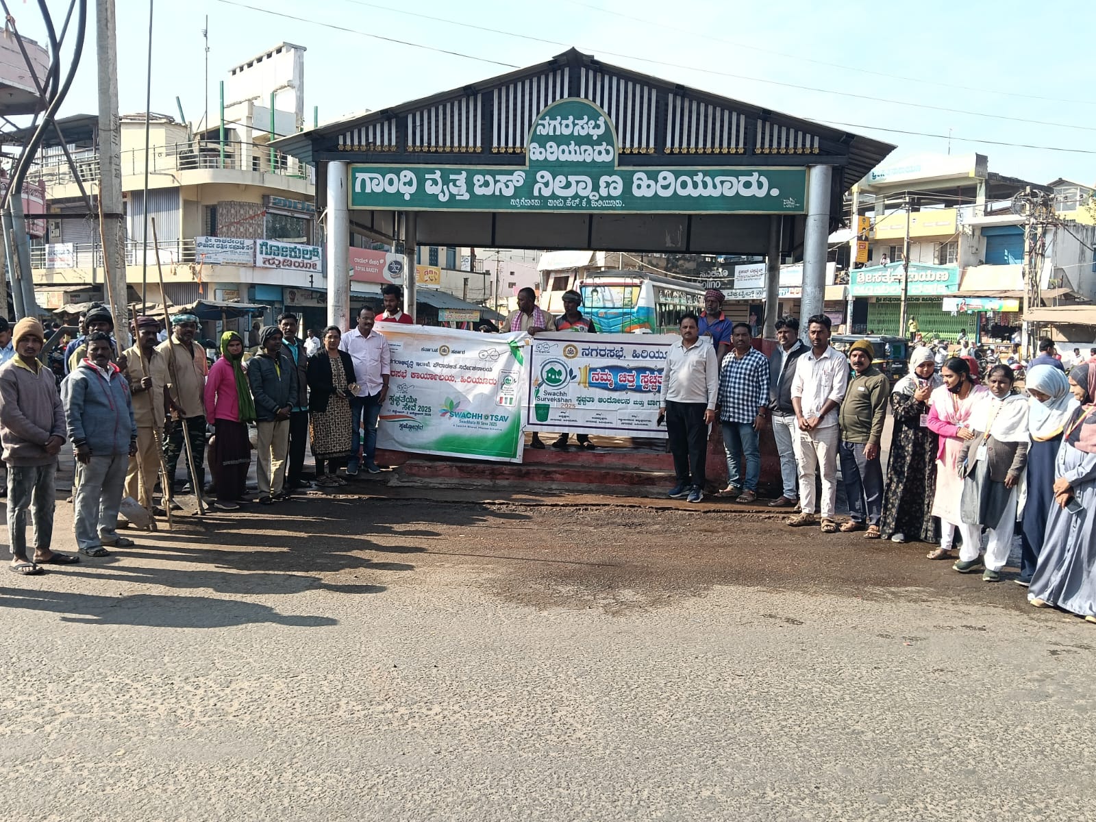 ಸ್ವಯಂಪ್ರೇರಿತ ಶ್ರಮದಾನದ ಮೂಲಕ ಸ್ವಚ್ಛತೆಗೆ ಆದ್ಯತೆ ನೀಡಿ-ಪೌರಾಯುಕ್ತ ವಾಸೀಂ