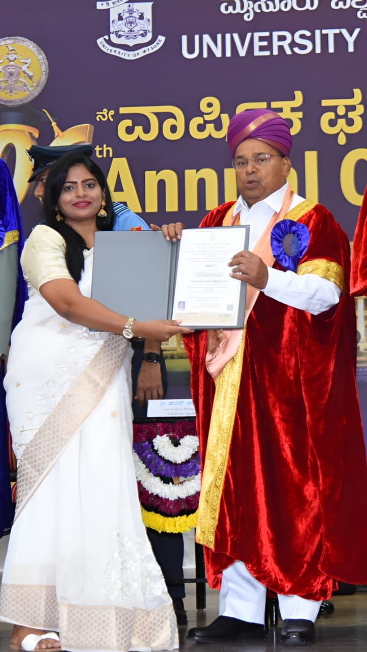 ಮೈಸೂರು ವಿವಿ ಡಾಕ್ಟರೇಟ್ ಪಡೆದ ಪತ್ರಕರ್ತೆ ನಂದಿನಿ ಕೆ.ಎಲ್