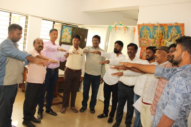 ವಾರ್ತಾ ಇಲಾಖೆ: ಮತದಾರರ ಪ್ರತಿಜ್ಞಾವಿಧಿ ಸ್ವೀಕಾರ